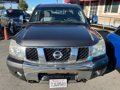 Used 2004 Nissan Titan SE w/ (Bed) Utility Bed Pkg image 2