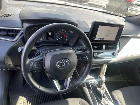Used 2024 Toyota Corolla Cross AWD Hybrid image 21