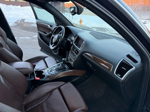 Used 2016 Audi Q5 2.0T Premium Plus w/ Technology Package image 12