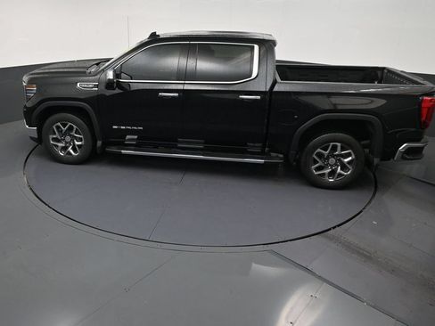Used 2024 GMC Sierra 1500 SLT w/ SLT Premium Plus Package RWD image 12