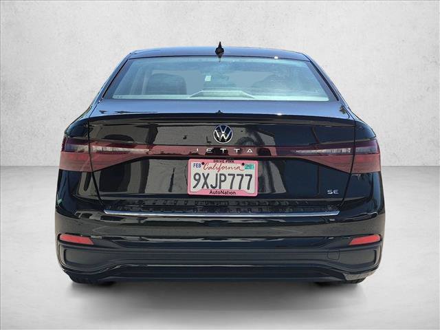 Certified 2026 Volkswagen Jetta SE FWD image 7
