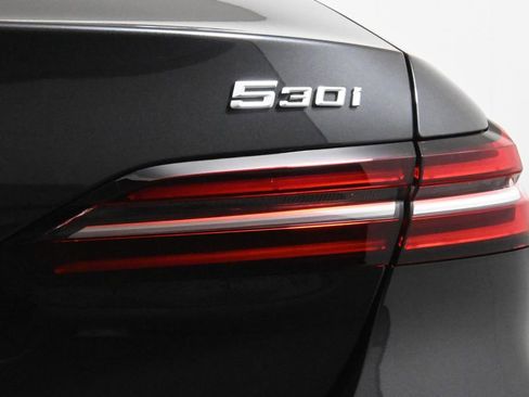 Used 2025 BMW 530i xDrive image 13
