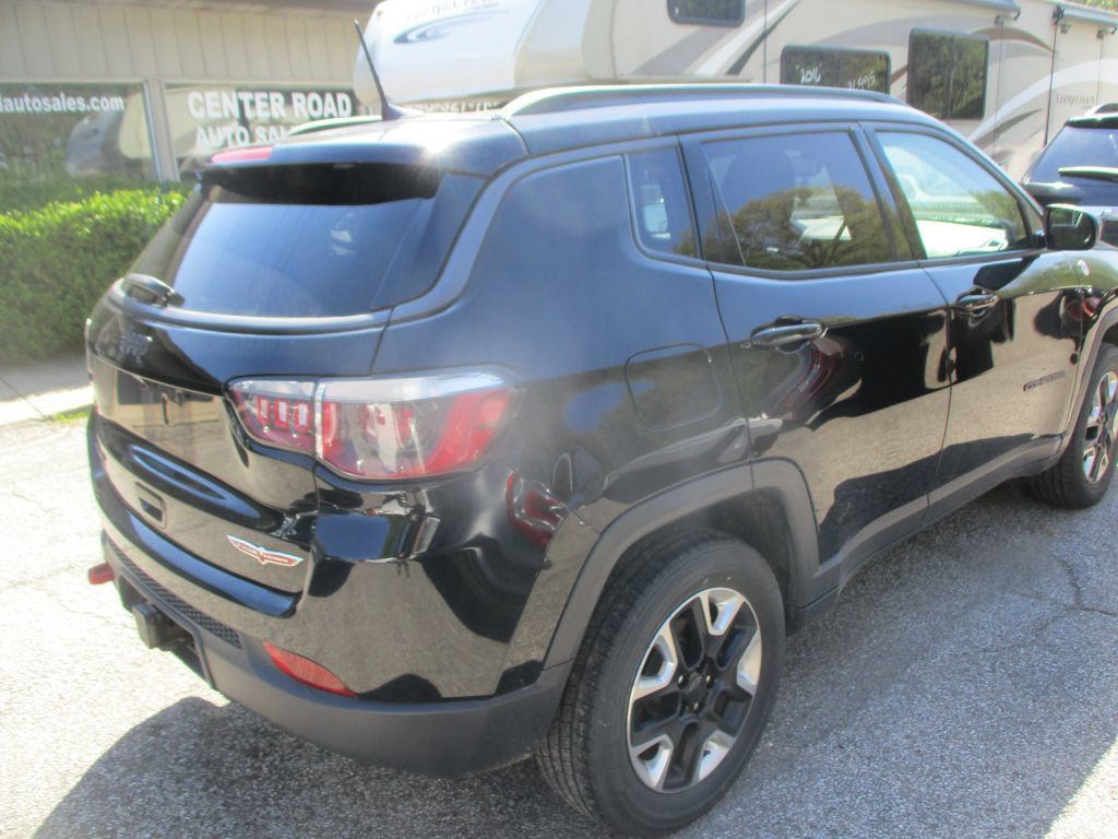 Used 2018 Jeep Compass Trailhawk w/ Leather Interior Group AWD/4WD image 5