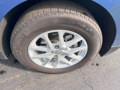 Certified 2024 Chevrolet Equinox LS image 13