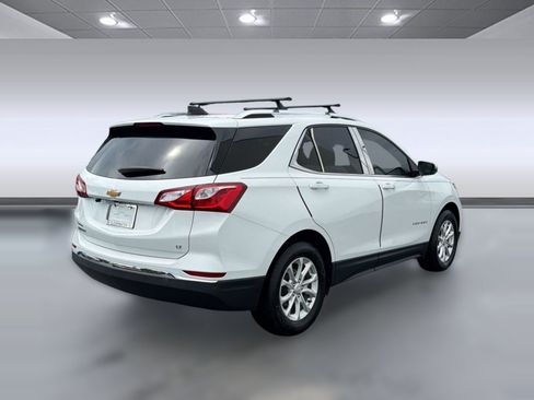 Used 2018 Chevrolet Equinox LT w/ Sun & Infotainment Package FWD image 9