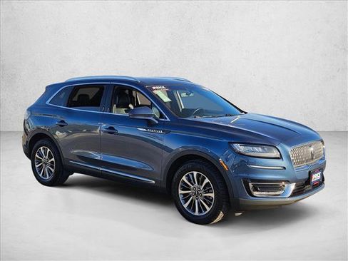 Used 2019 Lincoln Nautilus Select image 3