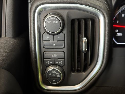 Used 2021 Chevrolet Silverado 2500 LT w/ Fleet Comfort Package AWD/4WD image 30