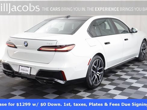 Certified 2025 BMW 760i xDrive w/ Executive Package image 21