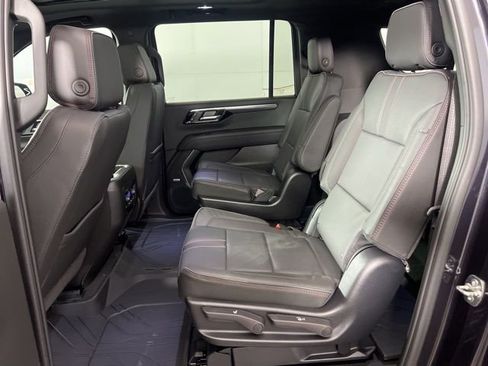 New 2026 Chevrolet Suburban RST w/ Comfort Package AWD/4WD image 10