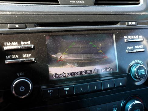 Used 2015 Nissan Altima 2.5 S w/ Special Edition Package image 17