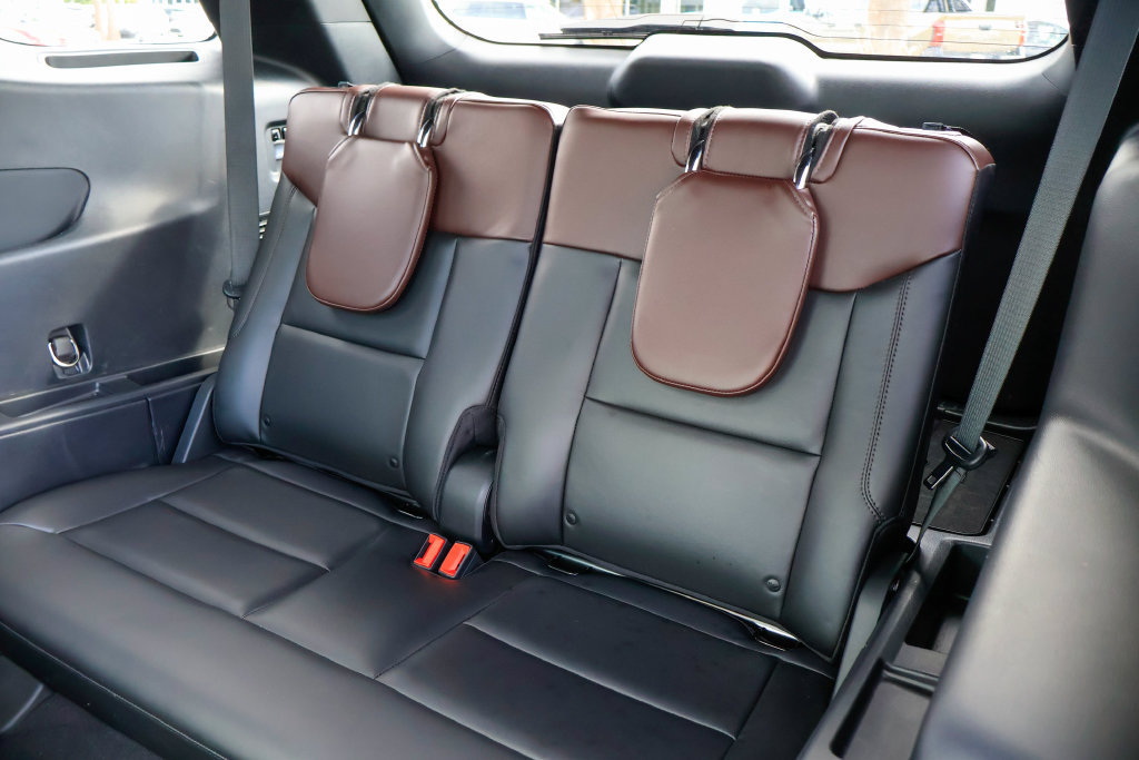 Used 2022 Ford Explorer Platinum w/ Equipment Group 601A RWD image 13