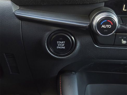 Certified 2025 MAZDA MAZDA3 Carbon w/ Appearance Package image 20