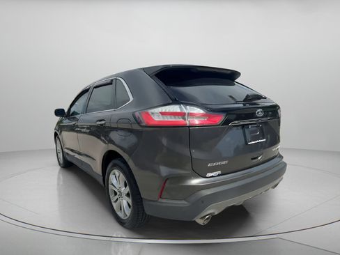 Certified 2019 Ford Edge Titanium w/ Equipment Group 301A FWD image 24