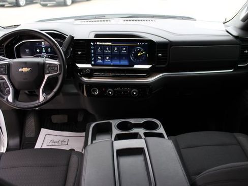 Used 2022 Chevrolet Silverado 1500 LT image 24
