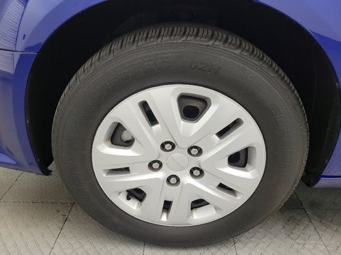 Used 2019 Dodge Grand Caravan SE FWD image 31