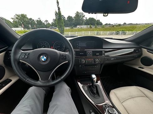 Used 2012 BMW 328i Convertible RWD image 9