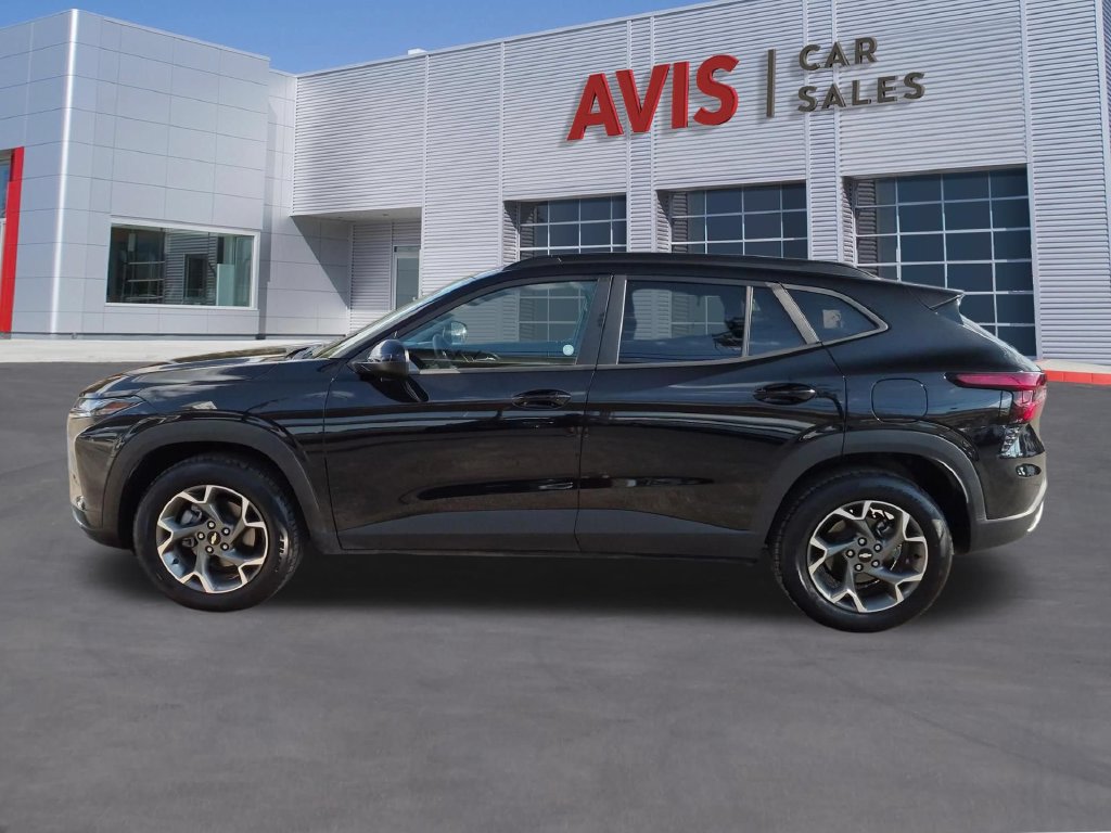 Used 2026 Chevrolet Trax LT FWD image 10