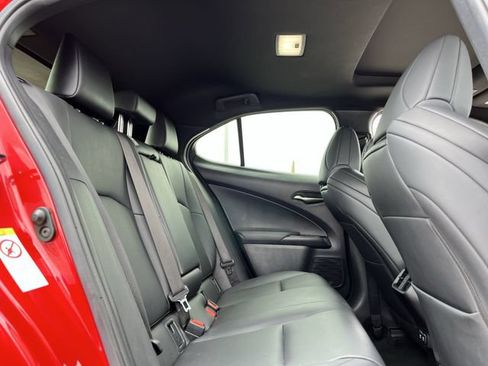 Used 2019 Lexus UX 200 F Sport FWD image 25