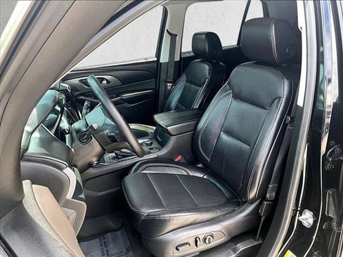 Used 2019 Chevrolet Traverse Premier w/ Driver Confidence II Package FWD image 26
