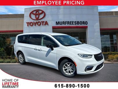 Used 2024 Chrysler Pacifica Touring-L