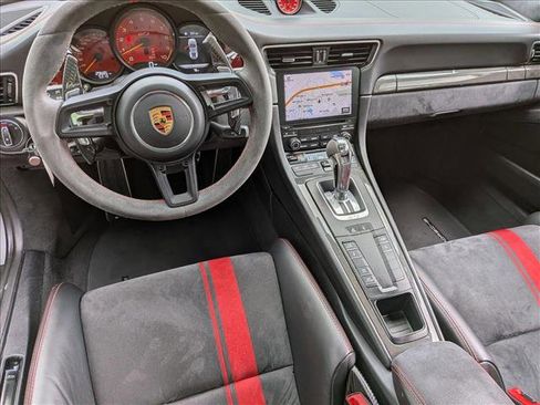 Used 2018 Porsche 911 GT3 RWD image 17