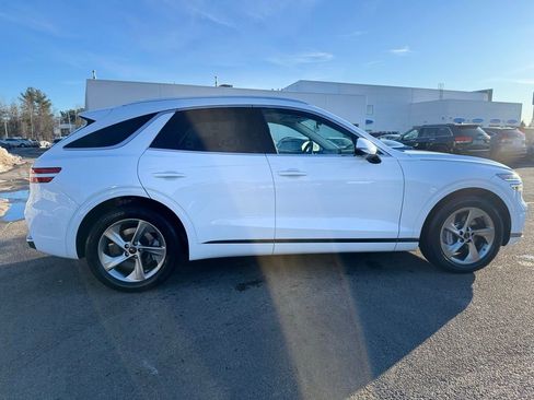 Used 2026 Genesis GV70 2.5T Advanced image 5