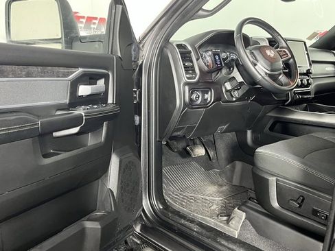 Used 2023 RAM 2500 Big Horn w/ Night Edition image 23