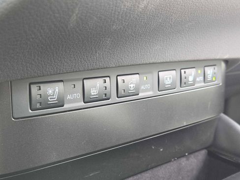 Used 2024 Lexus ES 300h F Sport image 27