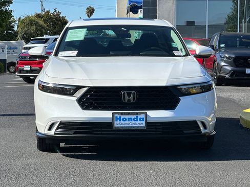 Used 2023 Honda Accord EX image 6