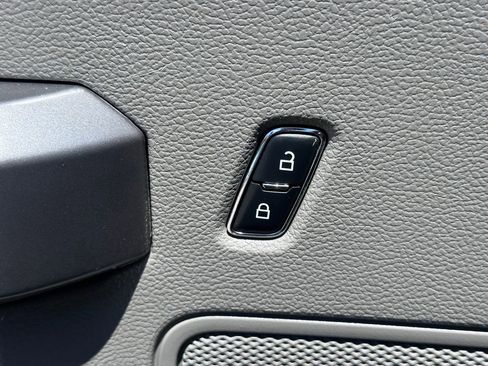 Used 2020 Ford F150 XLT AWD/4WD image 22