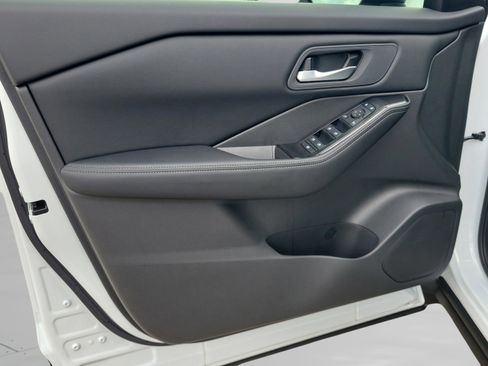 New 2026 Nissan Rogue SV image 19