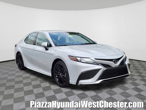 Used 2023 Toyota Camry XSE w/ Cold Weather Package AWD/4WD image 1