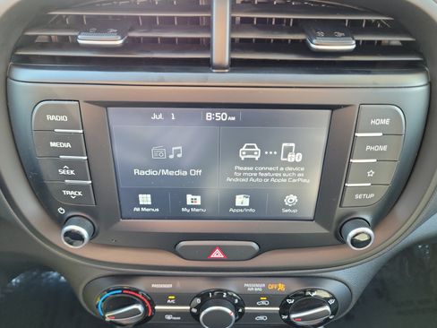 Certified 2021 Kia Soul LX FWD image 31
