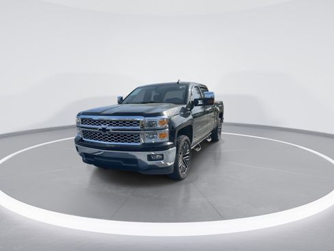 Used 2015 Chevrolet Silverado 1500 LT w/ LT Convenience Package image 3