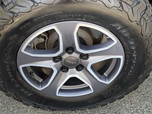 Used 2020 Jeep Wrangler Unlimited Sport S image 31