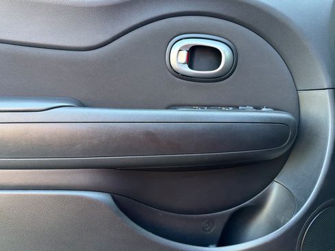 Used 2019 Kia Soul + FWD image 14