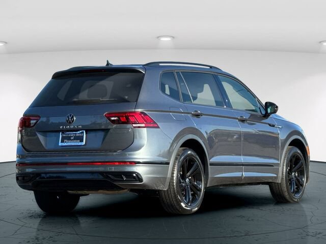 Used 2023 Volkswagen Tiguan SE R-Line FWD image 6