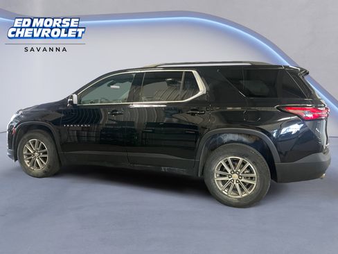 Used 2023 Chevrolet Traverse LT w/ Rear Camera Mirror Package AWD/4WD image 2