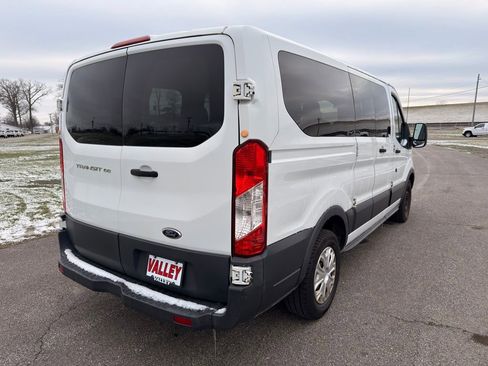 Used 2015 Ford Transit 150 XLT image 10