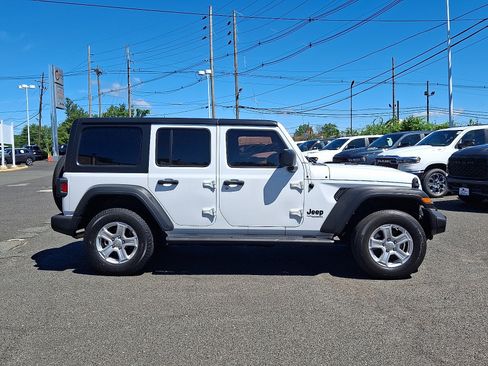 Certified 2022 Jeep Wrangler Unlimited Sport AWD/4WD image 8