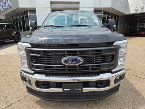 New 2026 Ford F250 XL w/ XL Driver Assist Package AWD/4WD image 2