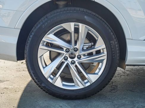 Used 2024 Audi Q7 3.0T Premium Plus image 12