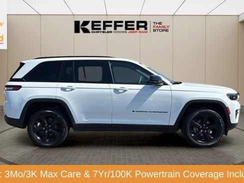 Certified 2023 Jeep Grand Cherokee Altitude AWD/4WD image 10