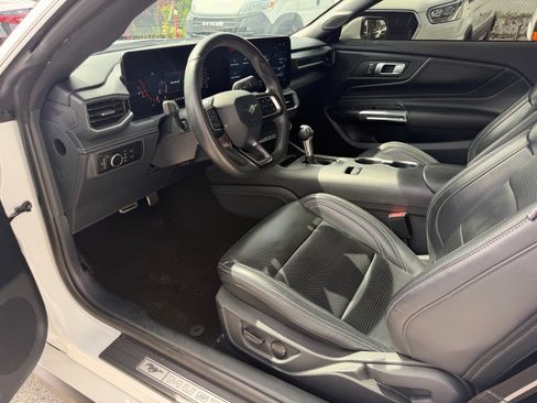 Used 2024 Ford Mustang GT Premium RWD image 11