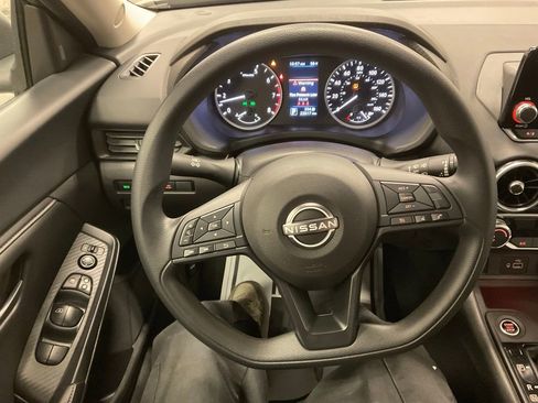 Used 2024 Nissan Sentra S image 4
