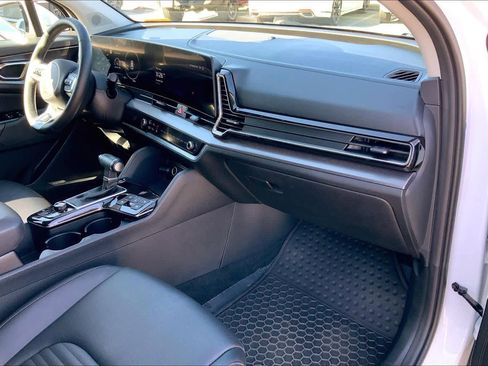 Used 2024 Kia Sportage SX image 19