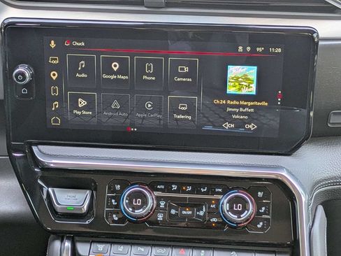 Used 2025 GMC Sierra 2500 Denali w/ Technology Package AWD/4WD image 18