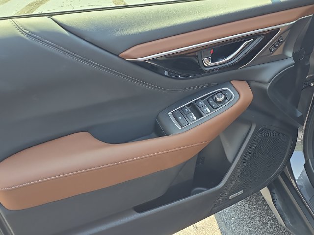 Used 2020 Subaru Outback Touring XT AWD/4WD image 9