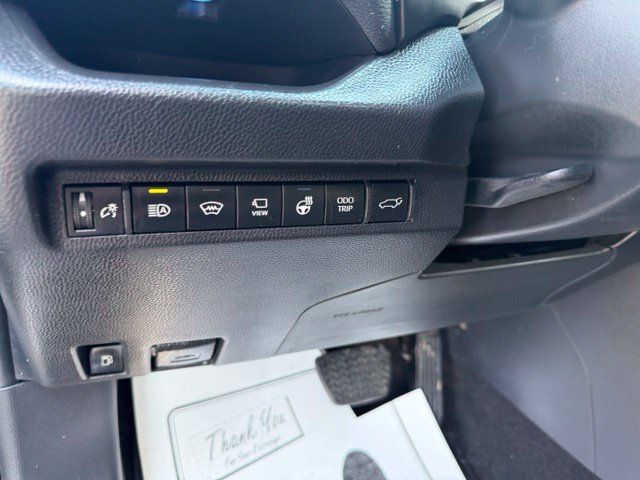 Used 2023 Toyota RAV4 XSE AWD/4WD image 26
