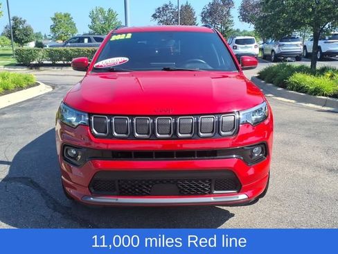 Certified 2022 Jeep Compass Limited AWD/4WD image 2